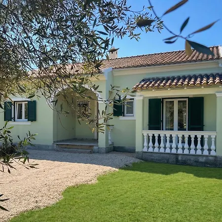 Giardino By Dadovillas *